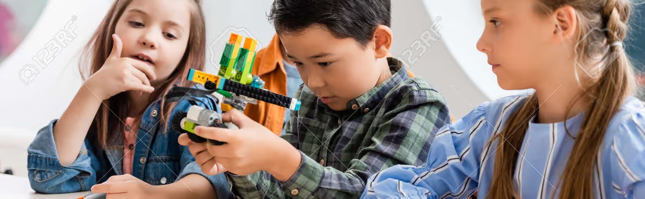 孩子一起探索機器人與多元興趣學習